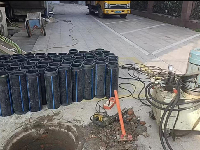 五桂山PE置换管厂家 DN315置换管 非开挖管短管置换